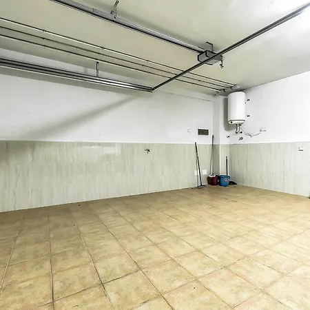 Townhouse Del Duque 34jar3 アパート